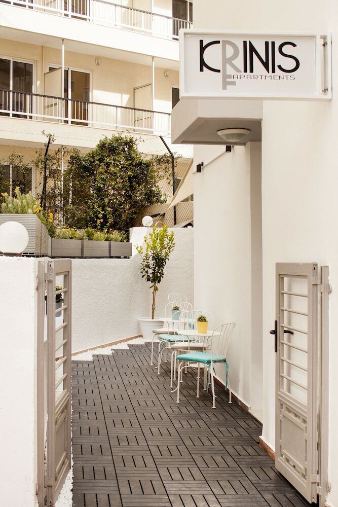 Aparthotel Krinis Apartments
