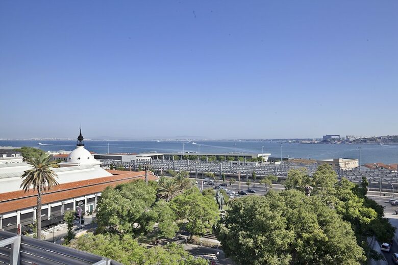 Lisbon Five Stars Apartments 8 Building