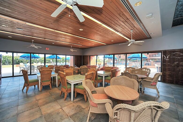 Oceanique Resort By Capital Vacations