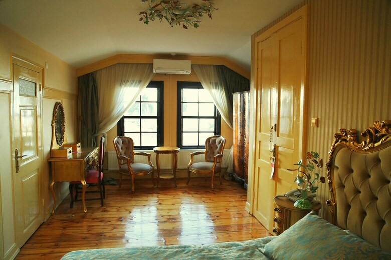 Anastasia Meziki Hotel