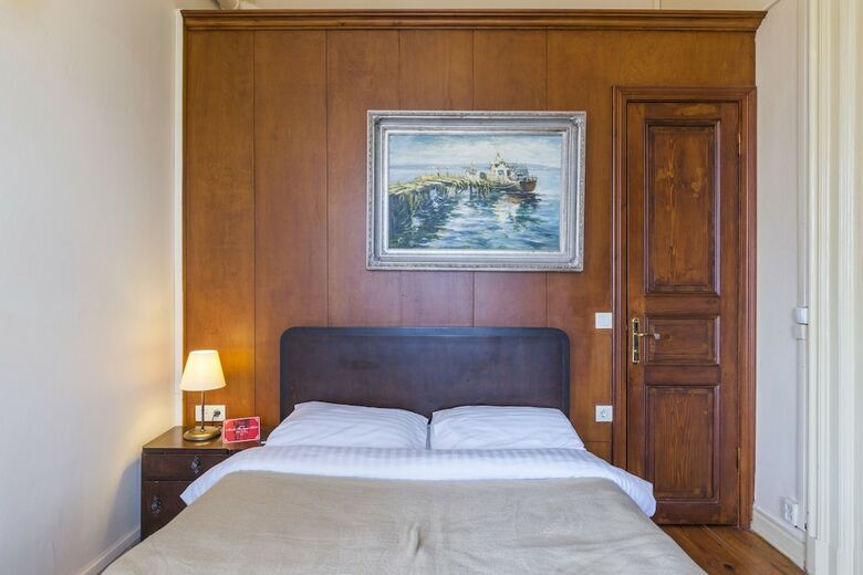 Anastasia Meziki Hotel