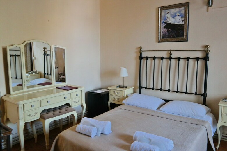 Anastasia Meziki Hotel