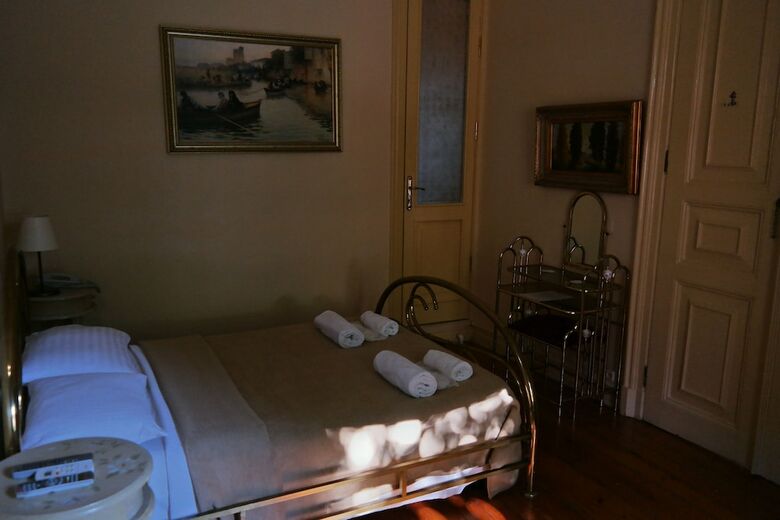 Anastasia Meziki Hotel