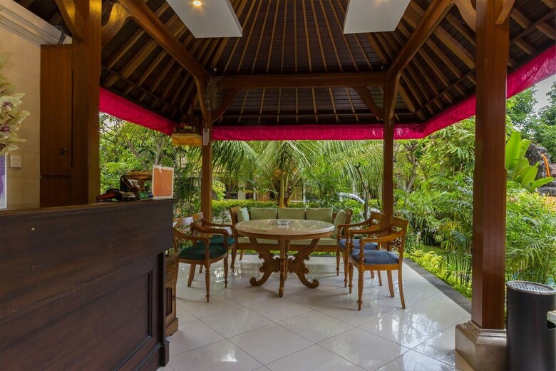 Hotel Reddoorz @ Kubu Anyar 3