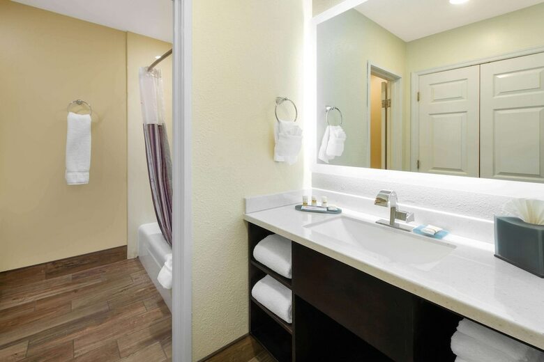 Hotel La Quinta Inn By Wyndham Clearwater Central