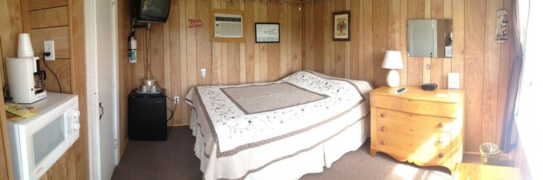 Isleview Motel And Cottages
