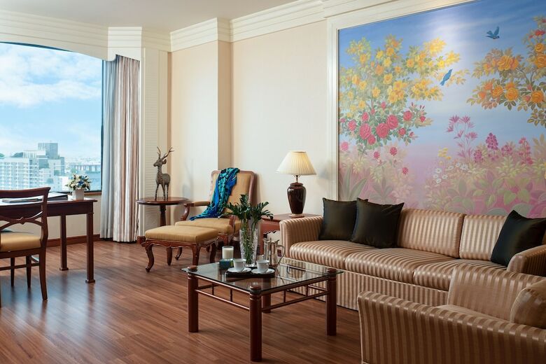 The Emerald Hotel