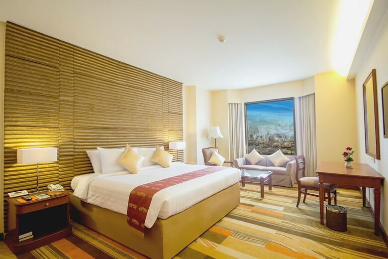 The Emerald Hotel