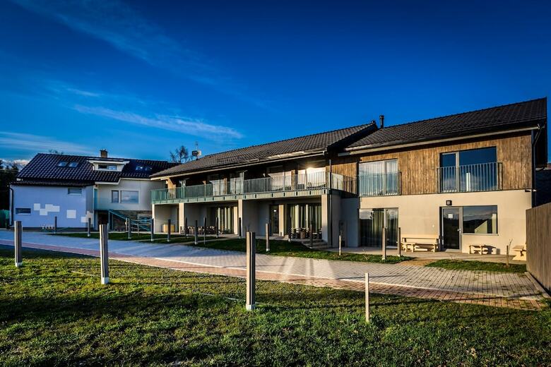 Aparthotel Apartments Ceresnovy Sad
