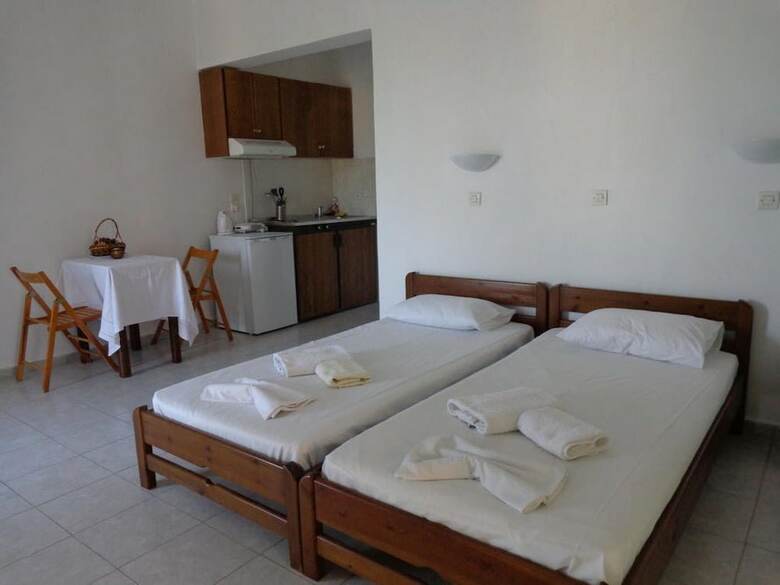 Apartamentos Nicholas Beach Studios