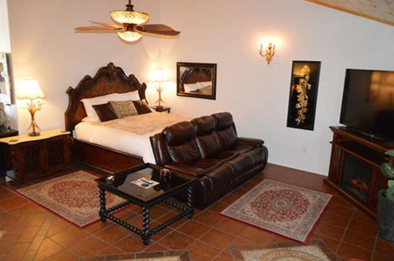 Bed & Breakfast Echo Canyon Spa Resort