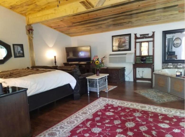 Bed & Breakfast Echo Canyon Spa Resort