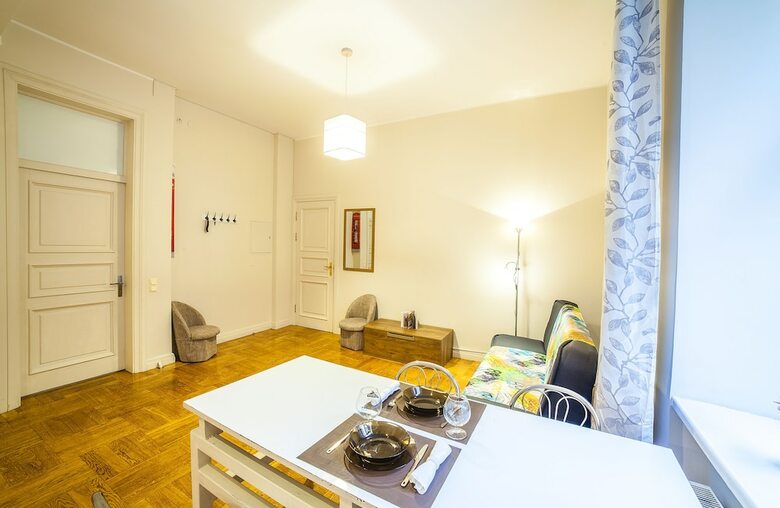 Mosaic Center Apartments