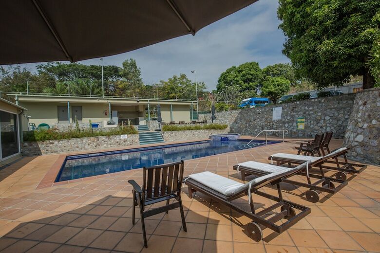 Gateway Hotel