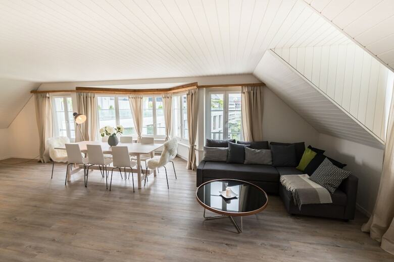 L�wenplatz Apartment Near Station By Airhome