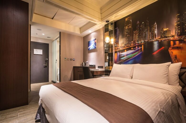 Moving Star Hotel