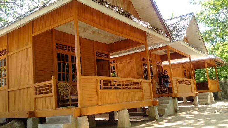 Hotel Jonaths Cottage Bunaken