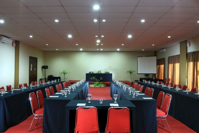 D'emmerick Salib Putih Hotel Salatiga
