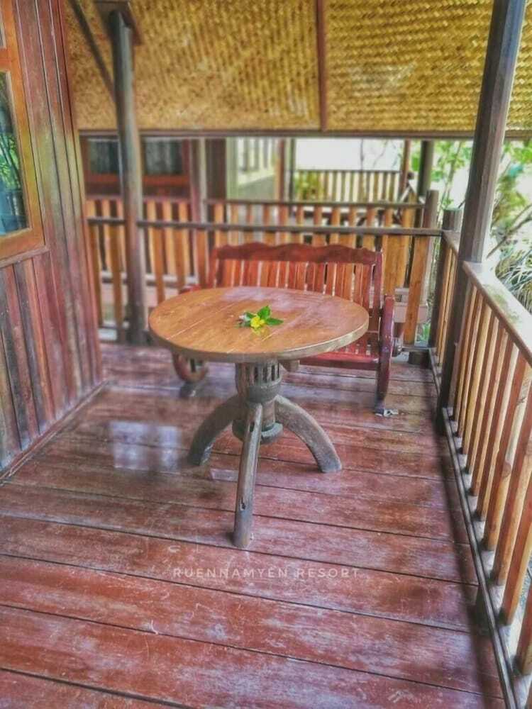 Hotel Ruennamyen Resort