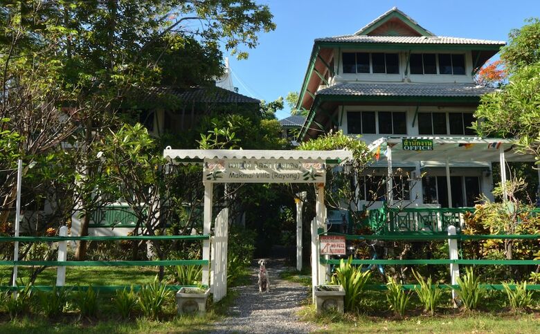Hotel Makmai Villa