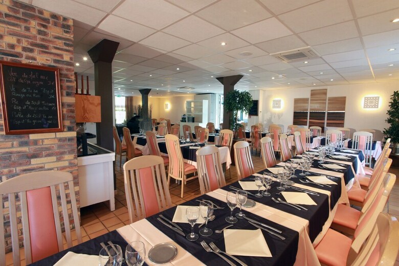 Hotel H�tel Restaurant Relais Des Champs