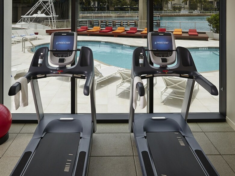 Hotel Waterstone Resort & Marina Boca, Curio Collection By Hilton