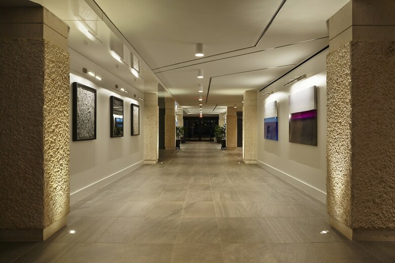 Hotel Waterstone Resort & Marina Boca, Curio Collection By Hilton