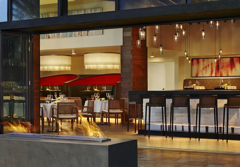 Hotel Waterstone Resort & Marina Boca, Curio Collection By Hilton