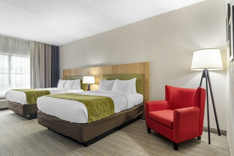Hotel Comfort Inn & Suites