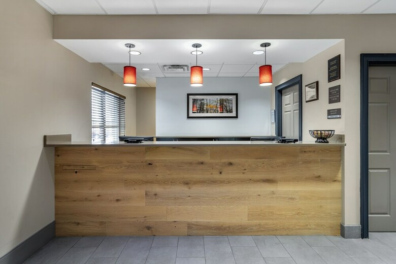 Hotel Comfort Inn & Suites