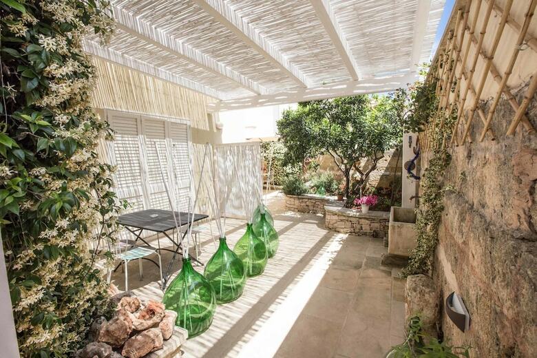 Capperi Bed & Breakfast & Apartments