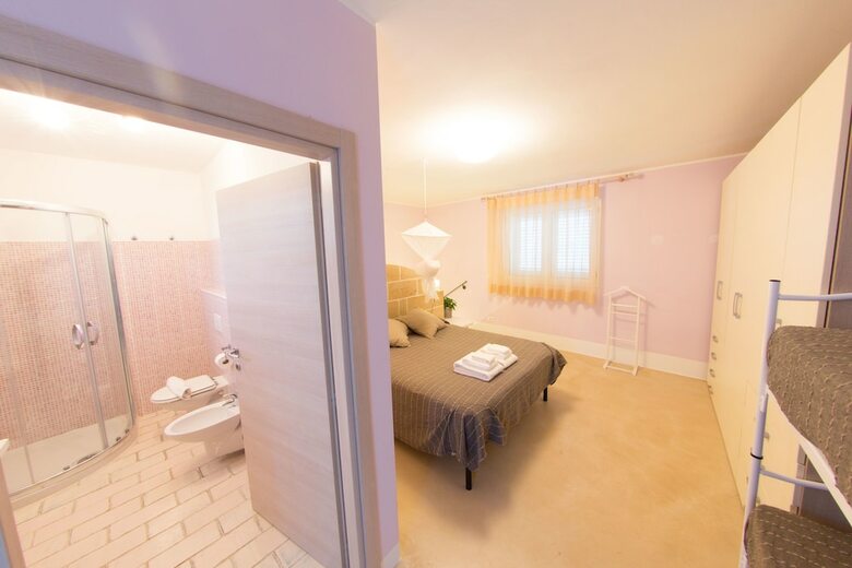 Capperi Bed & Breakfast & Apartments