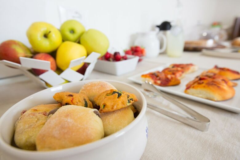 Capperi Bed & Breakfast & Apartments