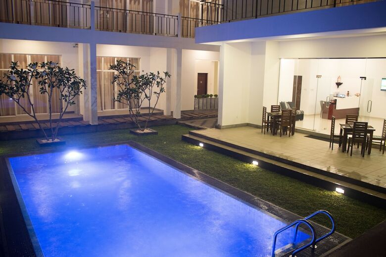 Hotel The Suite 262