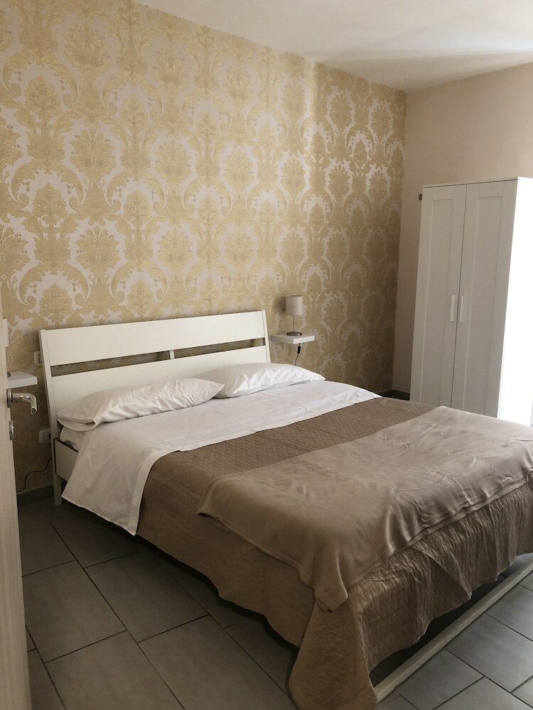 B&B 248