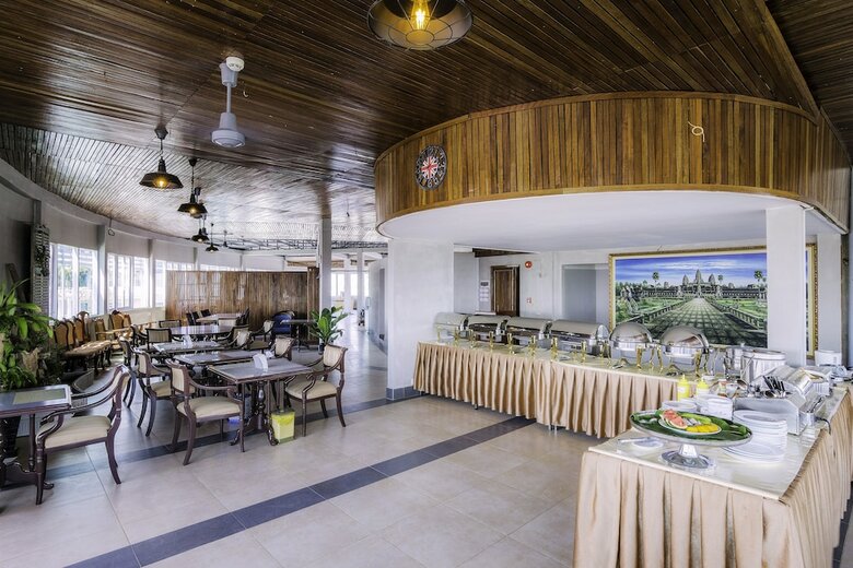 Paradise Hotel