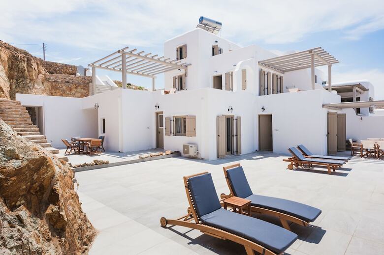 Aparthotel Sea Rock & Sky Private Residence