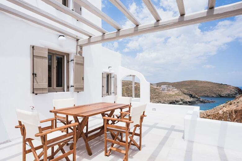 Aparthotel Sea Rock & Sky Private Residence
