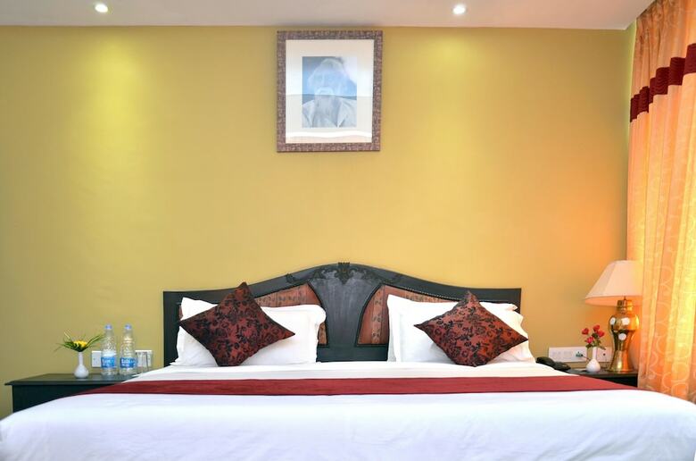 Hotel Regenta Camellia Resort & Spa