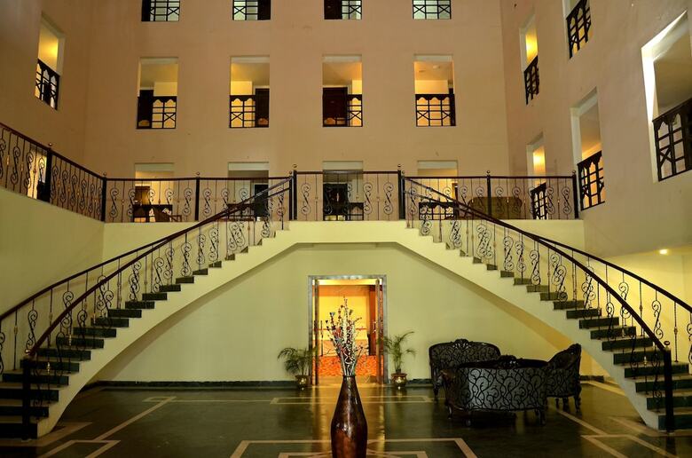 Hotel Regenta Camellia Resort & Spa