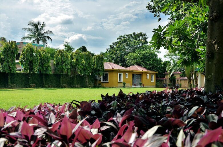 Hotel Regenta Camellia Resort & Spa