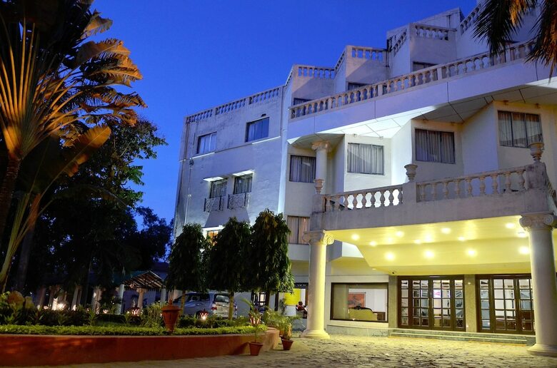 Hotel Regenta Camellia Resort & Spa