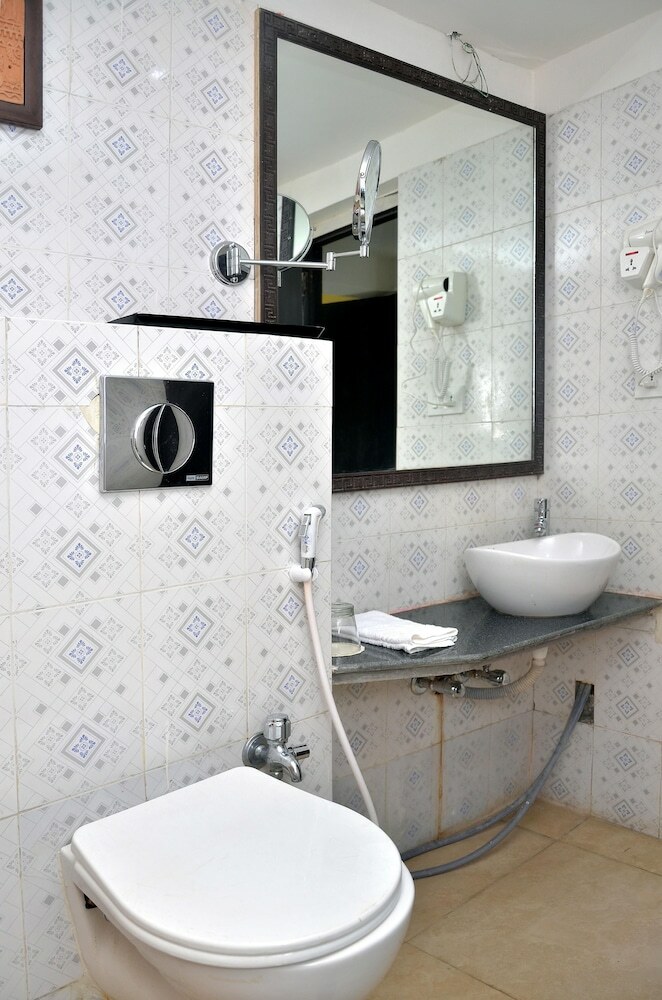 Hotel Regenta Camellia Resort & Spa