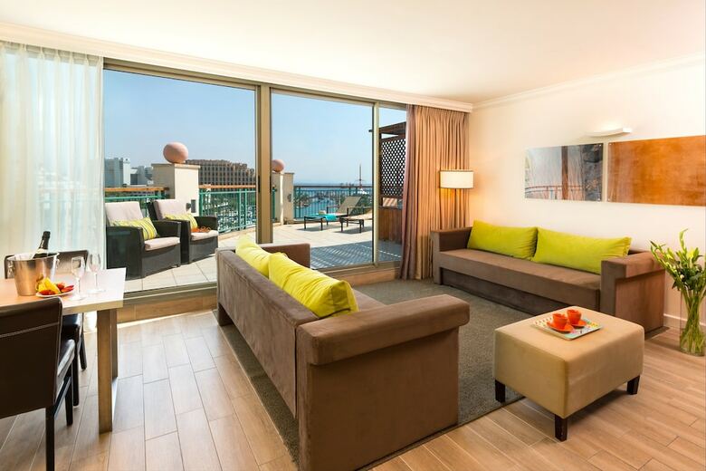 U Magic Palace Hotel