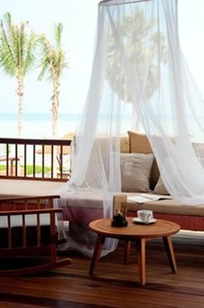 Hotel Hansar Samui Resort & Spa