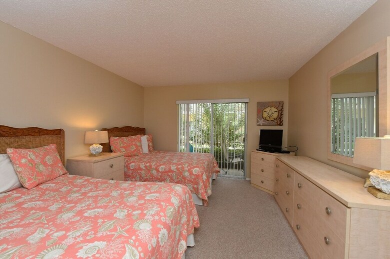 Palm Bay Club By Beachside Management