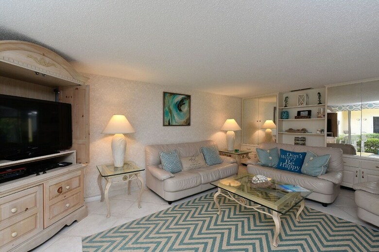 Palm Bay Club By Beachside Management