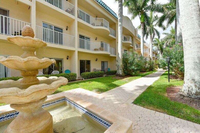 Palm Bay Club By Beachside Management