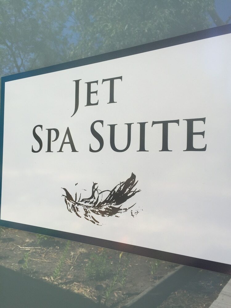 Hotel Spa Suites At Raven