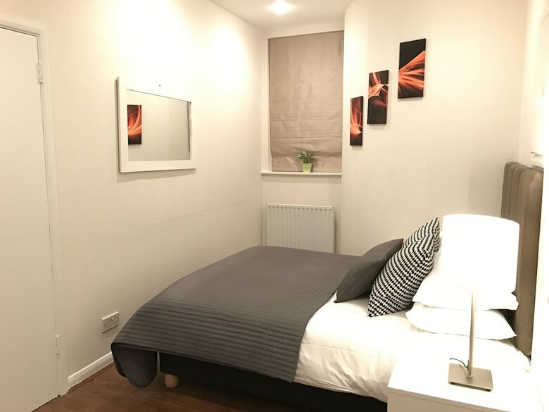 Shq Apartments
